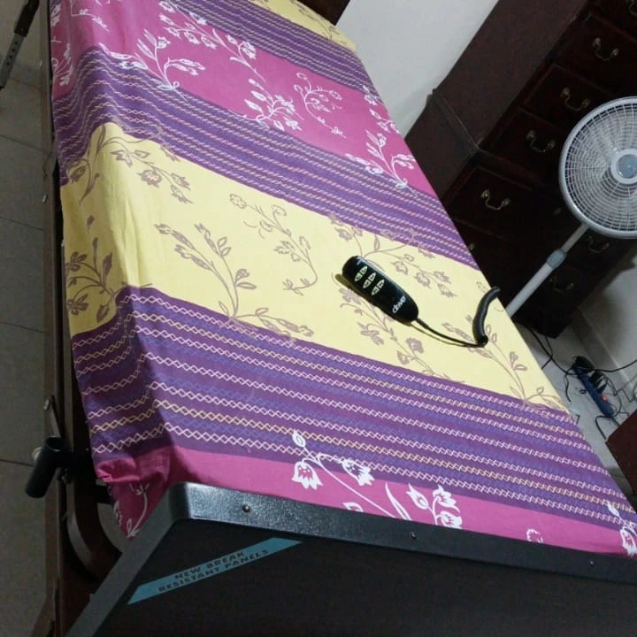 Cama hospitalaria electrica