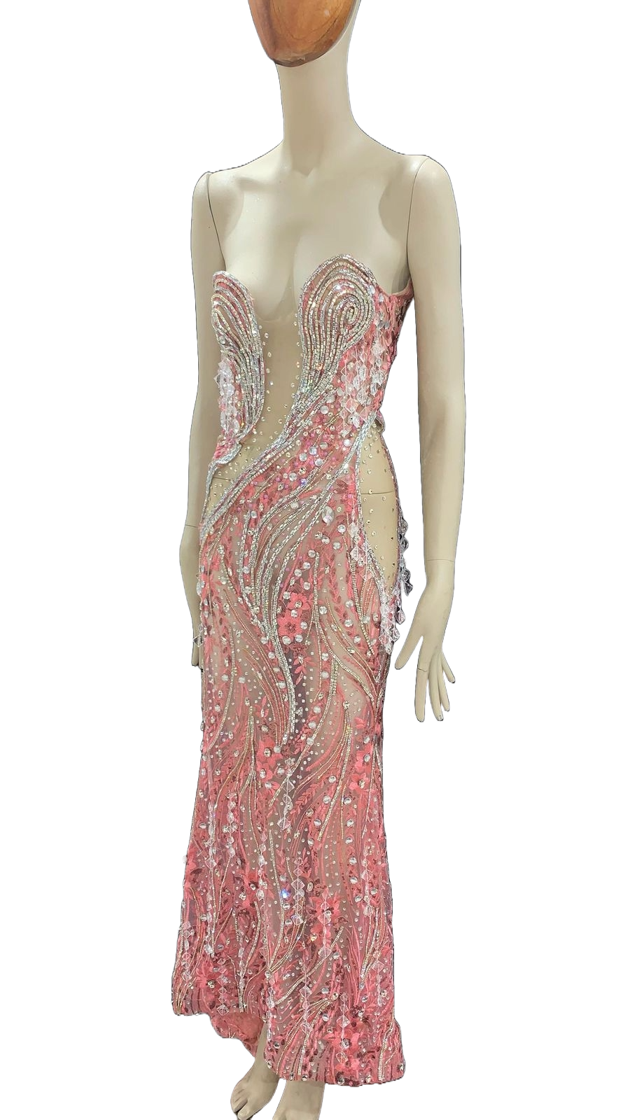 Alquiler de vestidos para concursantes de certámenes y formal